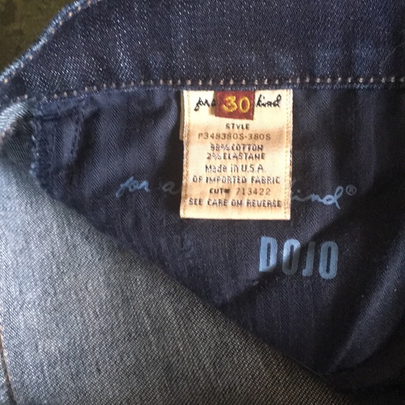 New Dojo Fit Crop 7 For All Mankind Jeans 30! - Picture 5 of 8
